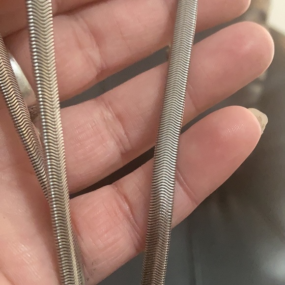 Stunning 22 inch Stainless Steel Herringbone Necklace - Picture 4 of 4